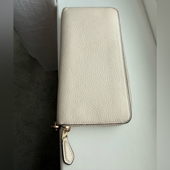 Coach Ivory Leather Wristlet with Gold Accents - Picture 2 of 5